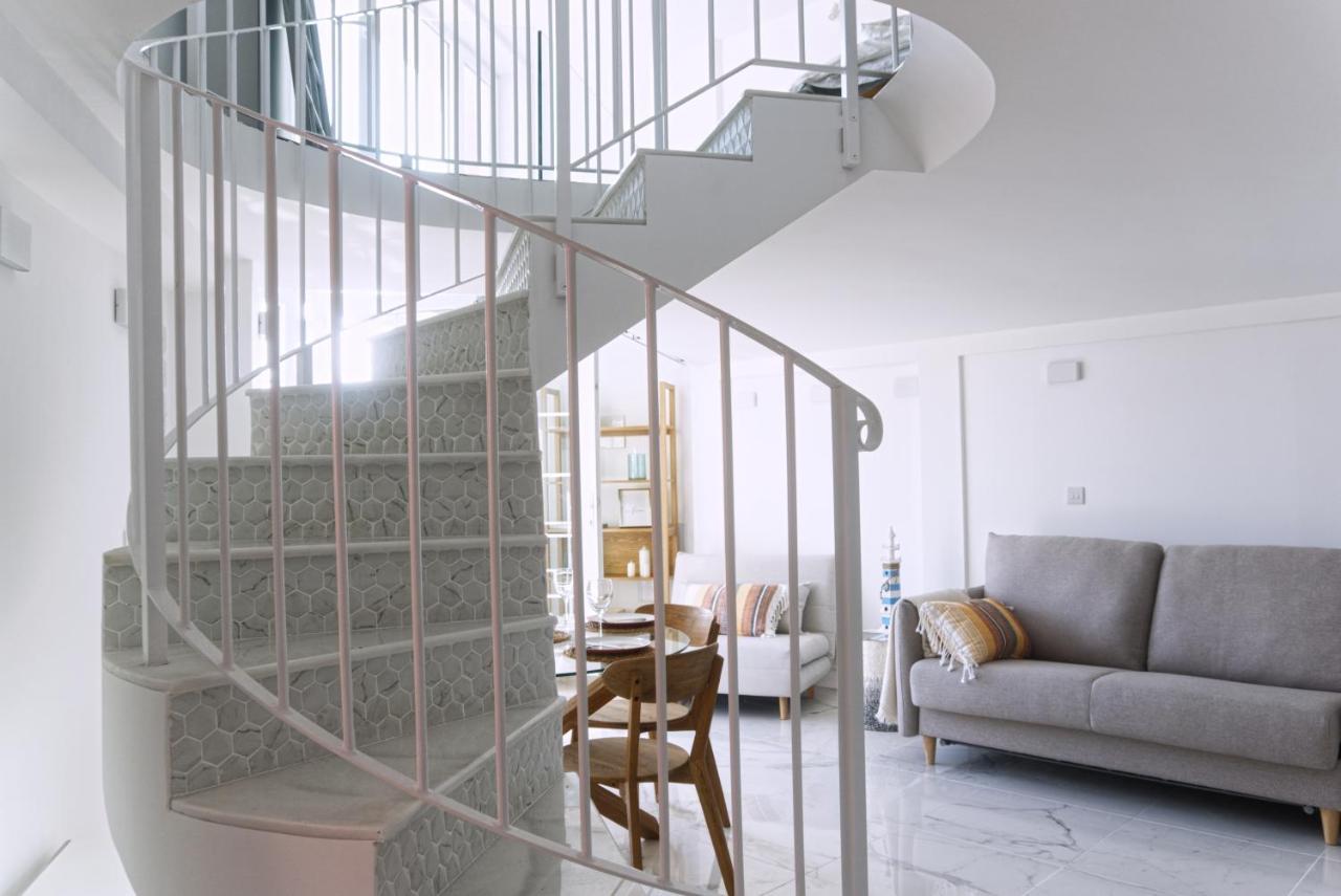 Spectacular Beachfront Duplex On The Mediterranean - Caleta, Catalan Bay Gibraltar Luaran gambar
